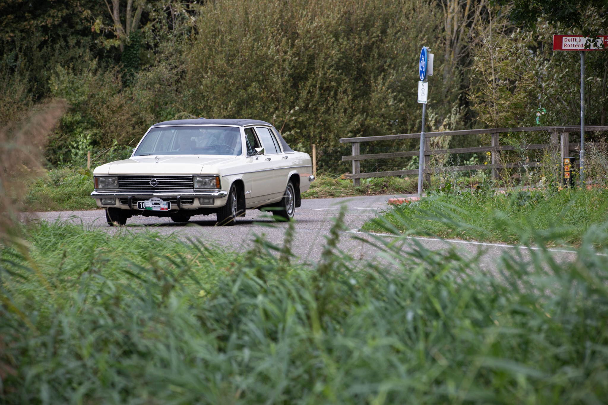 Oranje Opel Ascona B 2.5CIH met 212PK