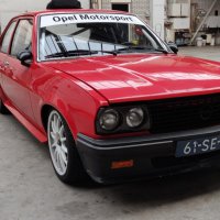 Oranje Opel Ascona B 2.5CIH met 212PK