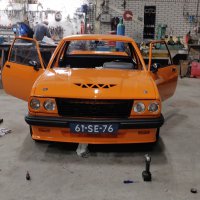 Oranje Opel Ascona B 2.5CIH met 212PK