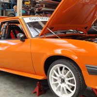 Oranje Opel Ascona B 2.5CIH met 212PK