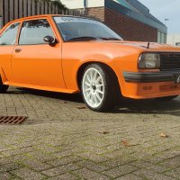 Oranje Opel Ascona B 2.5CIH met 212PK