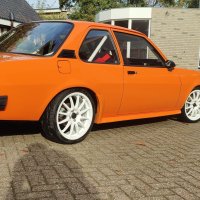 Oranje Opel Ascona B 2.5CIH met 212PK