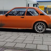 Oranje Opel Ascona B 2.5CIH met 212PK