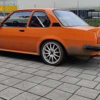 Oranje Opel Ascona B 2.5CIH met 212PK