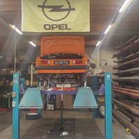 Oranje Opel Ascona B 2.5CIH met 212PK