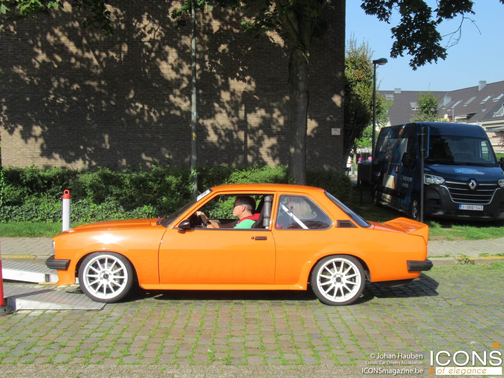 Oranje Opel Ascona B 2.5CIH met 212PK