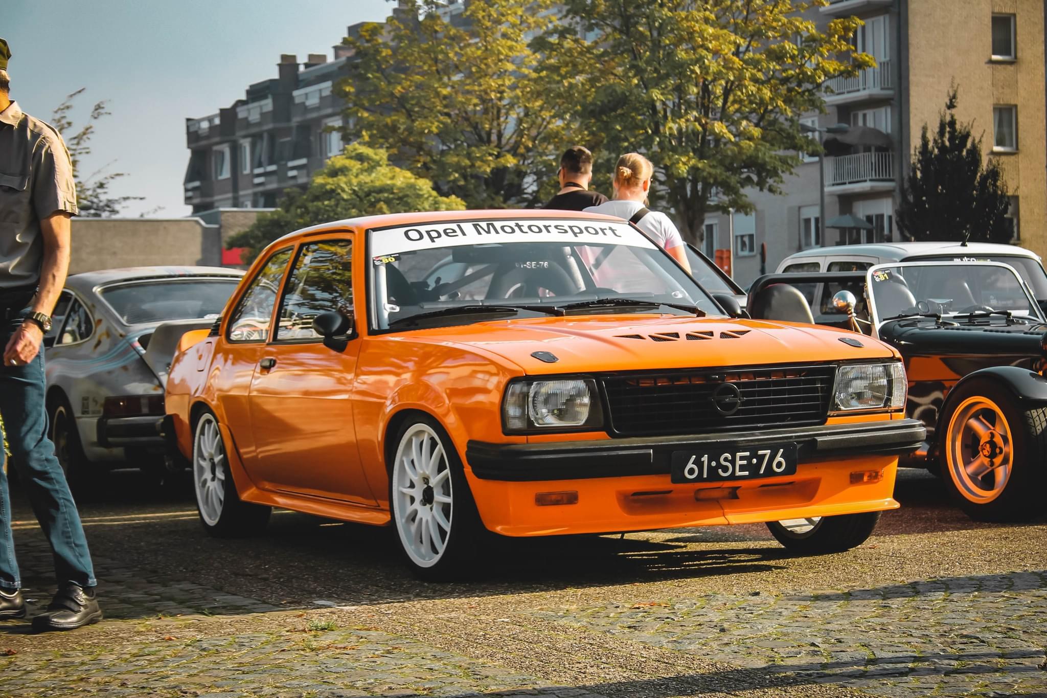 Oranje Opel Ascona B 2.5CIH met 212PK