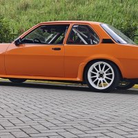 Oranje Opel Ascona B 2.5CIH met 212PK