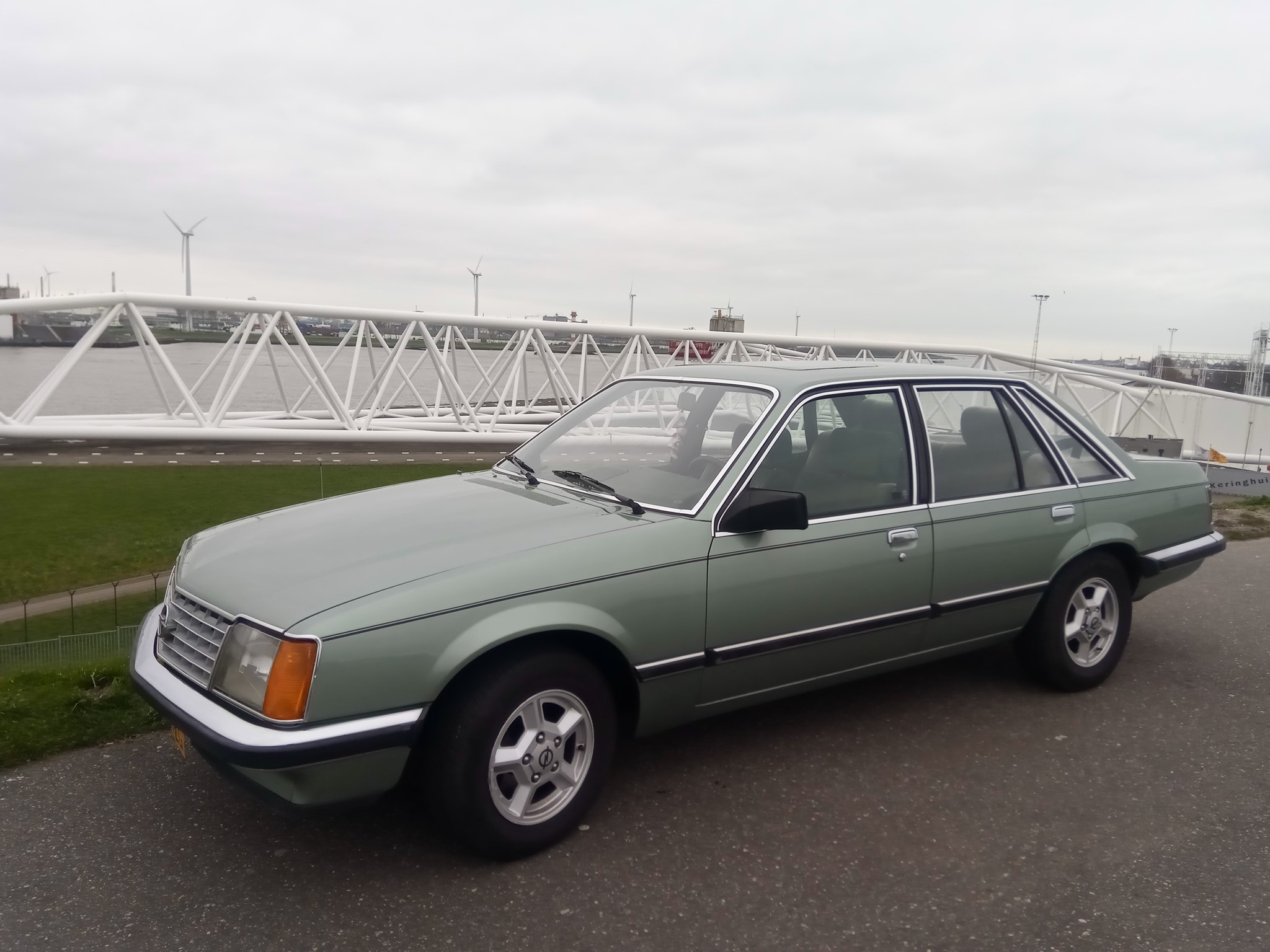 Oranje Opel Ascona B 2.5CIH met 212PK