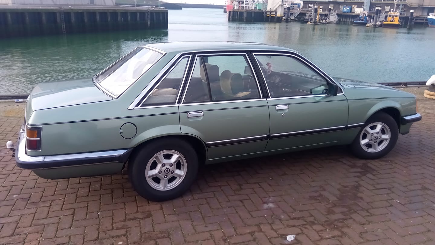 Oranje Opel Ascona B 2.5CIH met 212PK