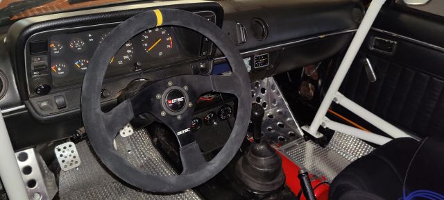 Oranje Opel Ascona B 2.5CIH met 212PK